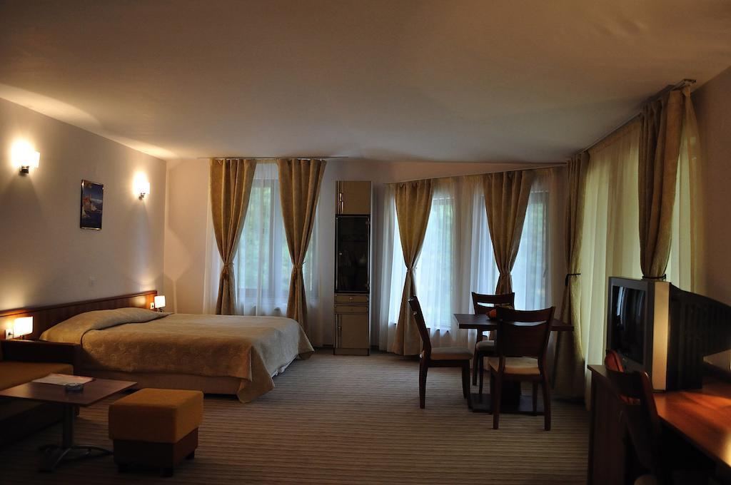 Fisherman'S Hut Family Hotel Beden Room photo
