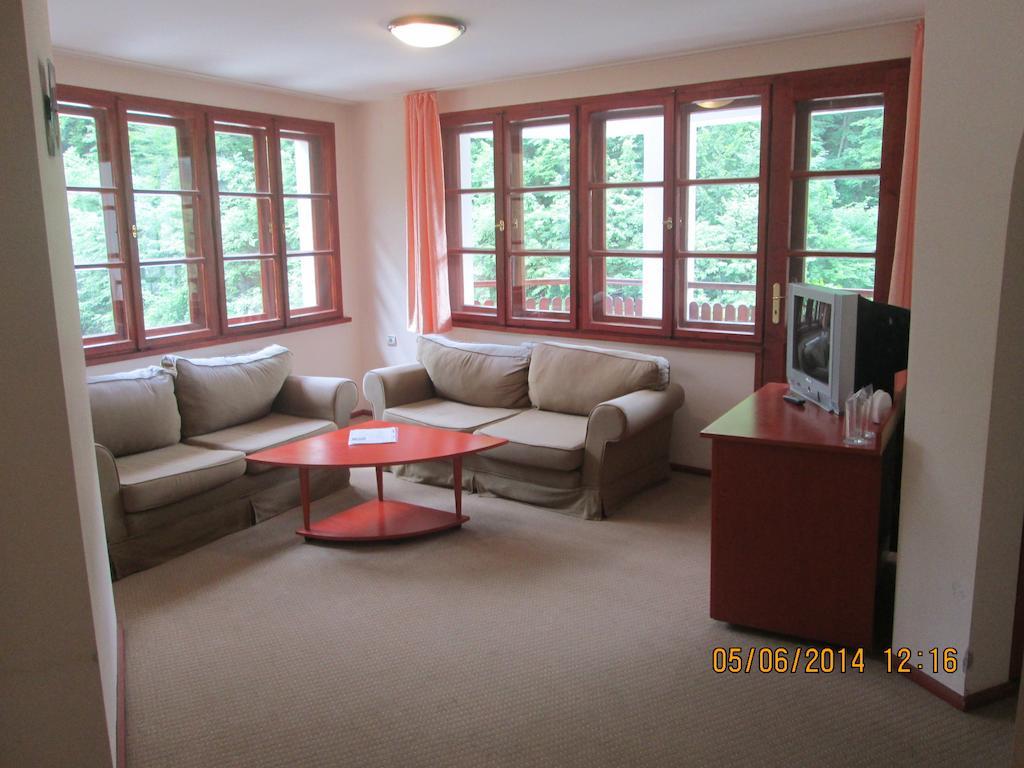 Fisherman'S Hut Family Hotel Beden Room photo