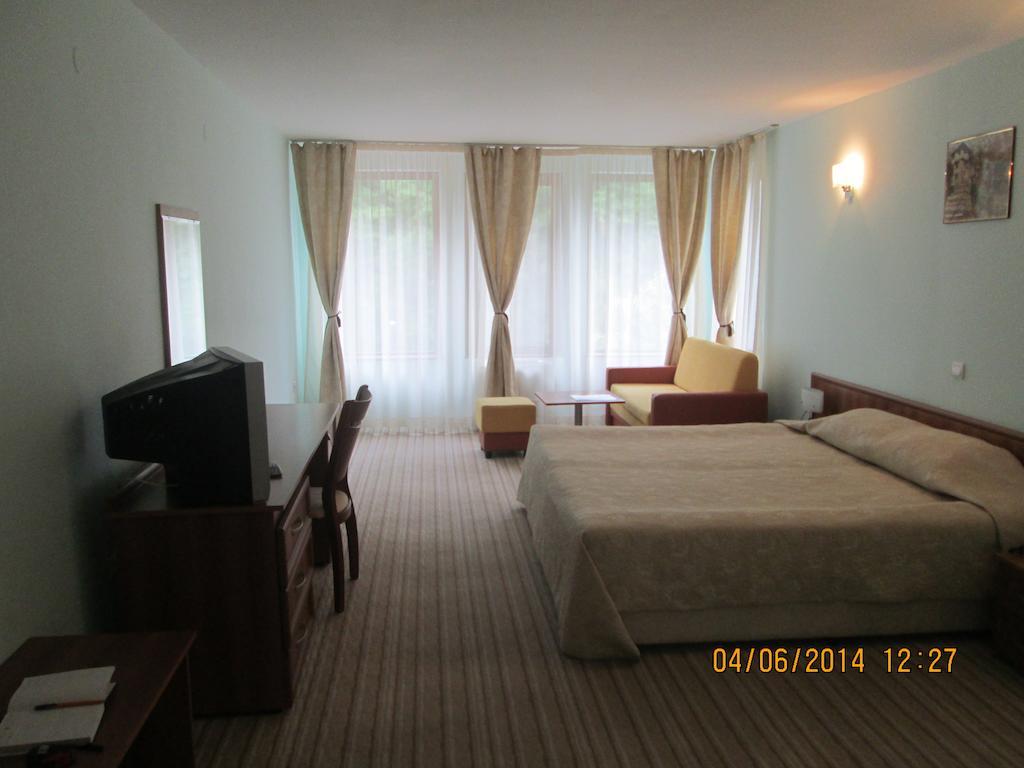Fisherman'S Hut Family Hotel Beden Room photo