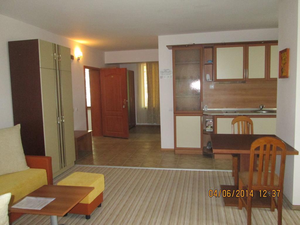 Fisherman'S Hut Family Hotel Beden Room photo