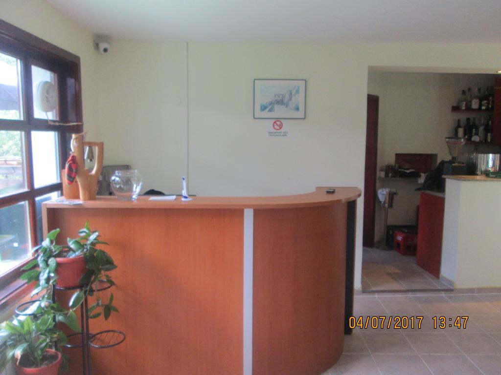 Fisherman'S Hut Family Hotel Beden Exterior photo